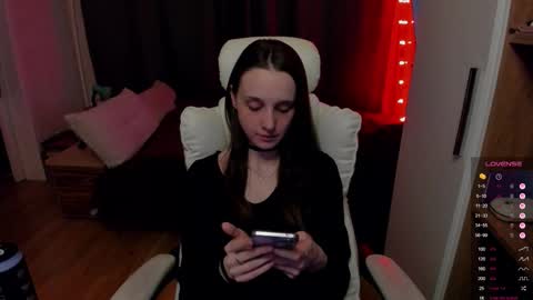 Mira online show from December 2025 05:33:02 PM