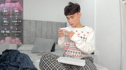 Snapshot of angel_villarreal chatting on December 2024 03:37:02 AM Angel online show from December 2024 03:37:02 AM