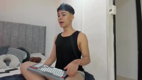 Snapshot of angel_villarreal chatting on September 2025 04:14:02 AM Angel online show from September 2025 04:14:02 AM