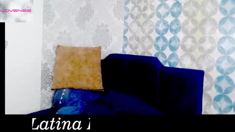 Snapshot of angel_white26 chatting on February 2026 01:37:01 PM Angel online show from February 2026 01:37:01 PM