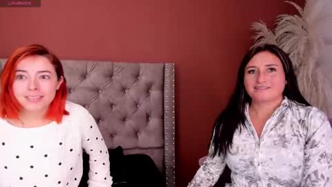 Ange online show from November 2025 07:02:02 PM