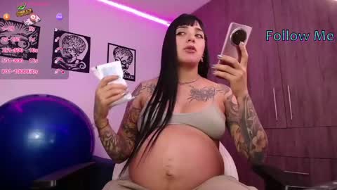 Snapshot of angela_lauren chatting on May 2026 11:11:02 PM Angela online show from May 2026 11:11:02 PM