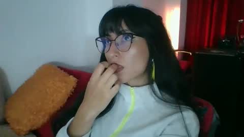  Angela  online show from September 2025 10:57:01 PM