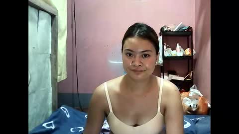 Snapshot of angela_rose12345 chatting on April 2026 07:17:02 AM angela_rose12345 online show from April 2026 07:17:02 AM