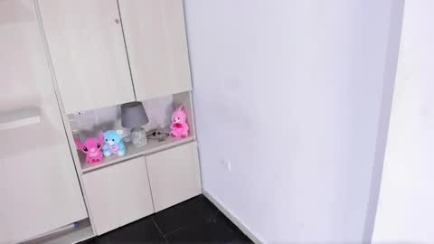 angelariverss online show from February 2026 12:05:02 PM