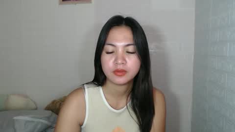 Snapshot of angelavida chatting on September 2025 04:29:02 PM angel- i am new here please do understand that i only get naked on private room thank you online show from September 2025 04:29:02 PM