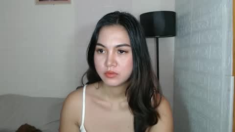 Snapshot of angelavida chatting on September 2025 02:02:01 AM angel- i am new here please do understand that i only get naked on private room thank you online show from September 2025 02:02:01 AM