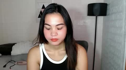 Snapshot of angelavida chatting on September 2025 02:13:02 AM angel- i am new here please do understand that i only get naked on private room thank you online show from September 2025 02:13:02 AM