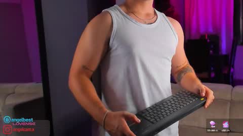 Snapshot of angelbell19 chatting on September 2025 02:24:01 AM angelbell19 online show from September 2025 02:24:01 AM