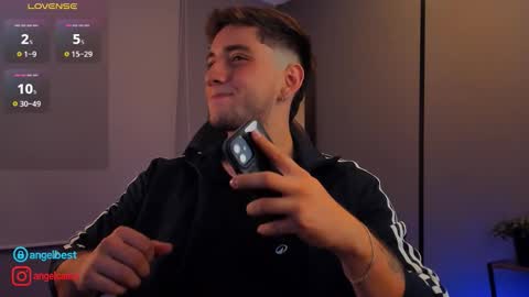 Snapshot of angelbell19 chatting on October 2025 01:24:02 AM angelbell19 online show from October 2025 01:24:02 AM