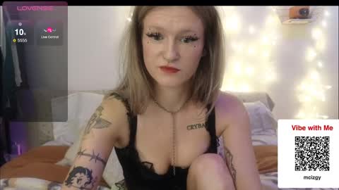 Snapshot of angelbl000d chatting on December 2024 09:00:02 PM angelbl000d online show from December 2024 09:00:02 PM