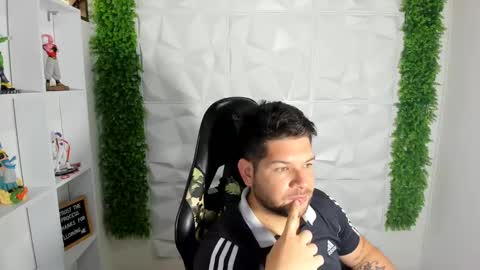 Snapshot of angelcute3 chatting on January 2025 06:53:02 PM angel online show from January 2025 06:53:02 PM