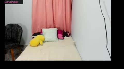 Snapshot of angeli_hot01 chatting on June 2026 04:13:02 AM angeli_hot01 online show from June 2026 04:13:02 AM