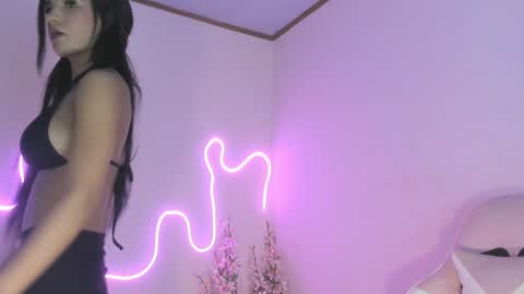 Carolina online show from January 2025 12:41:01 AM