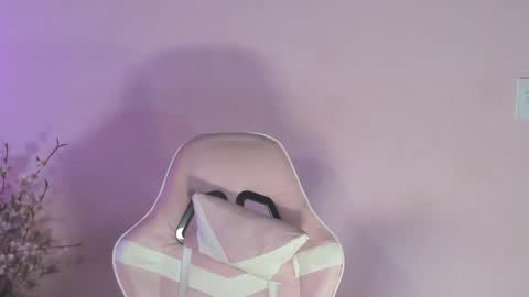 Carolina online show from February 2025 12:54:02 AM