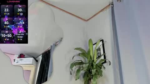 Carolina online show from October 2025 12:33:01 AM