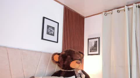 Carolina online show from April 2026 01:36:01 AM