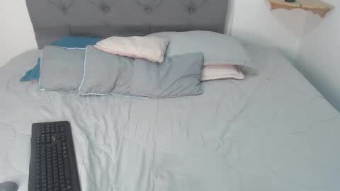 C A L L    M E   A N G E L online show from February 2025 06:01:02 PM