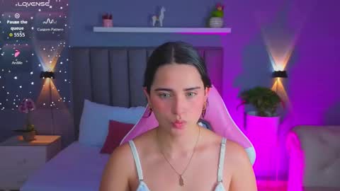 A N G E L I C A online show from November 2025 12:07:01 PM