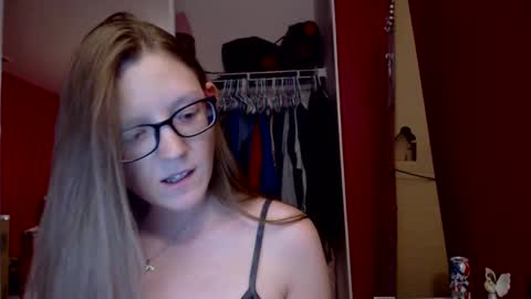 Snapshot of angelicangel3 chatting on February 2025 03:09:02 AM AngelicAngel online show from February 2025 03:09:02 AM