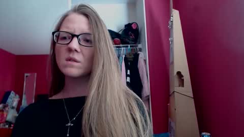 Snapshot of angelicangel3 chatting on November 2025 08:53:02 PM AngelicAngel online show from November 2025 08:53:02 PM