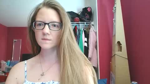 Snapshot of angelicangel3 chatting on November 2025 07:26:02 PM AngelicAngel online show from November 2025 07:26:02 PM