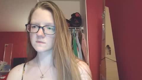 AngelicAngel online show from April 2026 04:10:02 AM