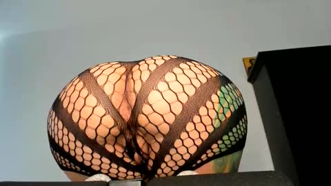 Angelina online show from October 2025 09:02:02 AM