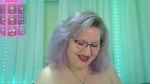 AngelinaGlam online show from October 2025 06:15:01 PM