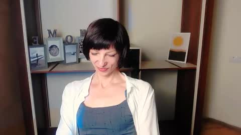 Angelina online show from September 2025 06:49:01 AM
