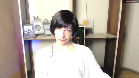 Angelina online show from October 2025 07:20:01 AM