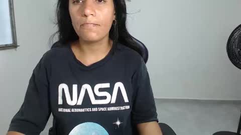Snapshot of angelitaa_hot chatting on June 2026 07:16:02 PM angela online show from June 2026 07:16:02 PM
