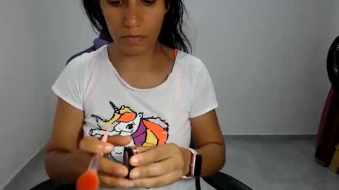 Snapshot of angelitaa_hot chatting on June 2026 07:25:01 PM angela online show from June 2026 07:25:01 PM