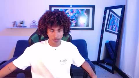 Angel online show from October 2025 09:36:02 PM