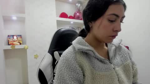 Angell cooper8 online show from February 2026 01:29:02 PM