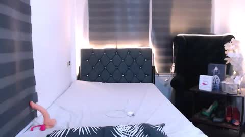 Snapshot of angella_dior chatting on September 2025 05:03:01 PM angella_dior online show from September 2025 05:03:01 PM