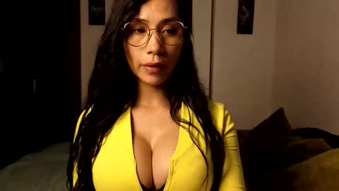  ANGELA ISABELLA  online show from January 2026 12:27:01 AM