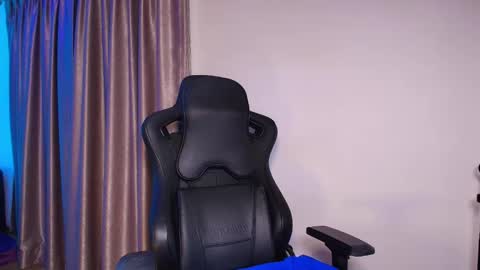 Angie online show from January 2025 12:12:02 PM