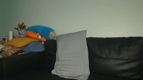 Snapshot of angellarcutie chatting on March 2026 01:36:01 PM Angie online show from March 2026 01:36:01 PM