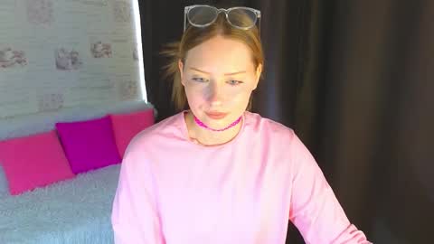 Cutie online show from October 2025 05:27:02 AM