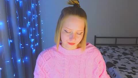 Cutie online show from December 2025 03:28:02 PM