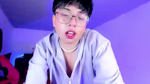 Snapshot of angellonfire chatting on June 2026 03:33:01 AM Angel online show from June 2026 03:33:01 AM