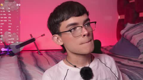 Angelo I work from home this is my room  online show from October 2025 04:53:02 AM