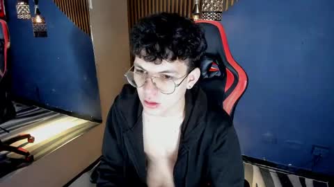 angelo online show from June 2026 08:31:02 PM