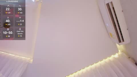 Snapshot of angelrossario chatting on December 2024 04:42:01 AM Angel Rosario online show from December 2024 04:42:01 AM