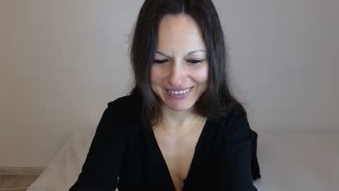 Giulia online show from February 2026 01:59:01 PM