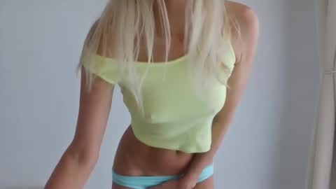 Alesia online show from October 2025 06:59:01 AM