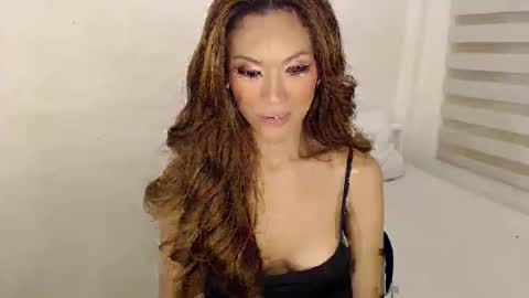 lucyblue online show from March 2026 07:21:02 PM