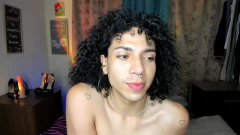 Snapshot of angelwhitte chatting on May 2026 06:32:01 AM angelwhitte online show from May 2026 06:32:01 AM