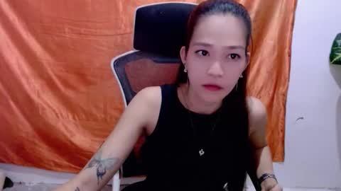 angelyn_slim online show from June 2026 11:14:01 AM
